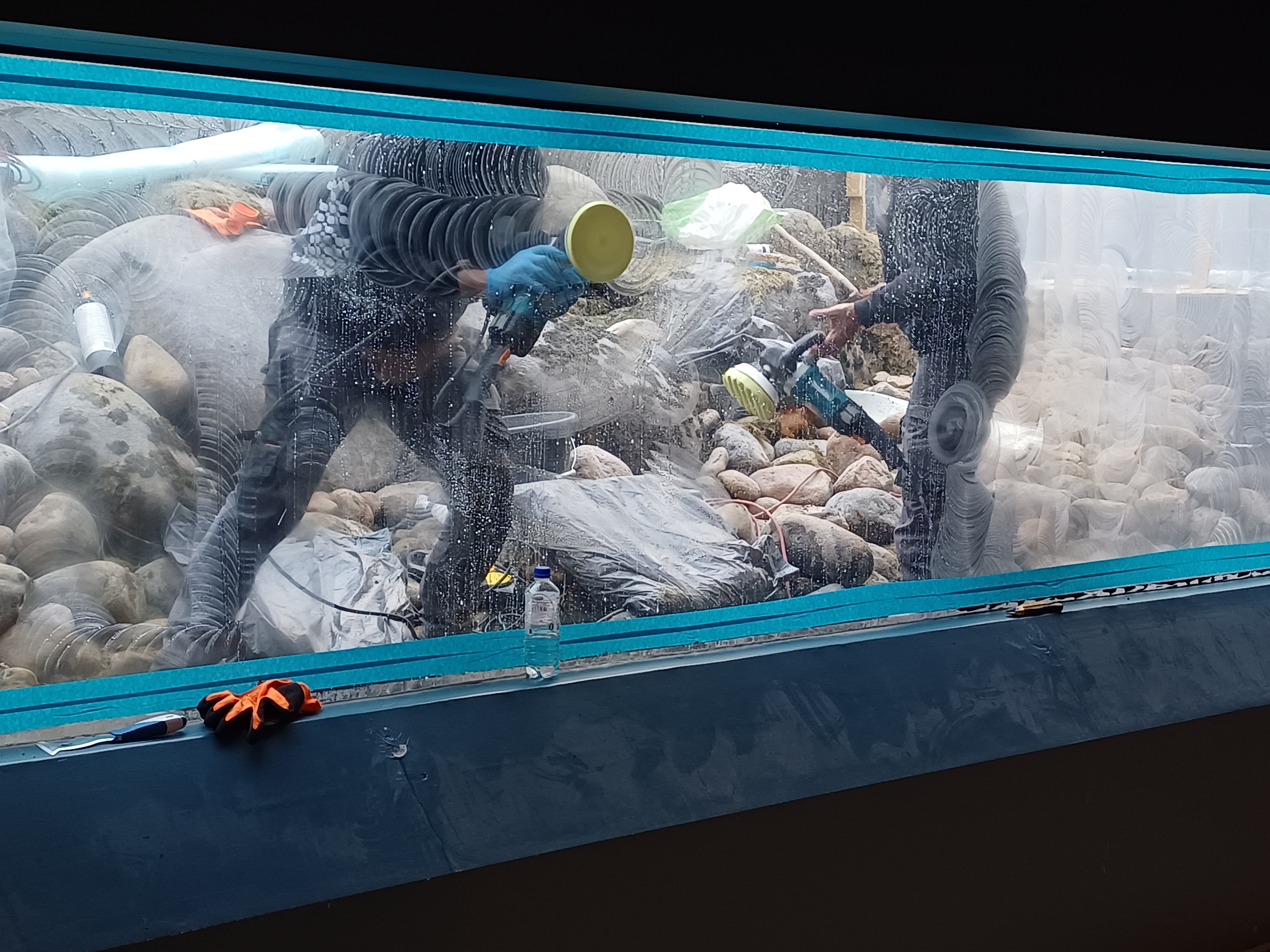 Refurbishment of Acrylic Installations: Restoring Clarity and Performance